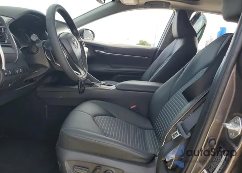 2021 Toyota Camry Night Shade z USA, uszkodzony, nr VIN 4T1S11AK8MU416917